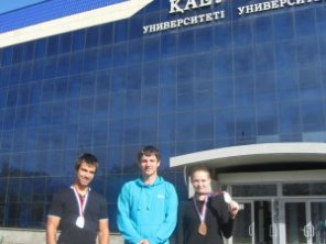 Члены сборной Республики Казахстан по гребле на байдарках и каноэ
